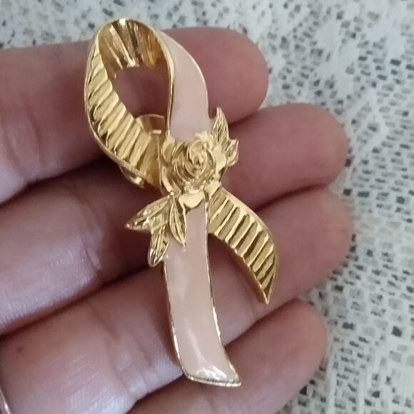 EUC VINTAGE AVON Pink & Gold Ribbon & Rose Breast Cancer Awareness 2" Pin/Brooch - Picture 2 of 6